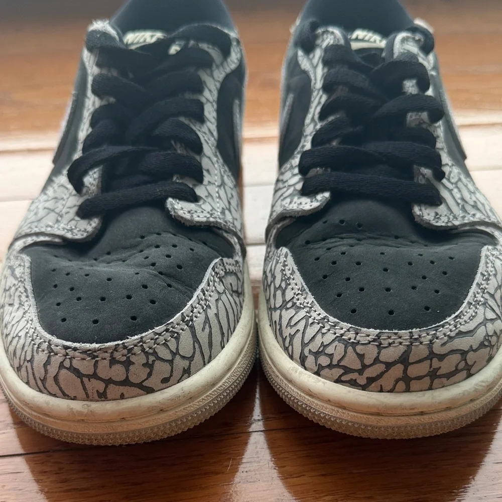 Nike Air Jordan 1 Retro Low OG Black Cement Elephant Print Sneaker Women’s 7
